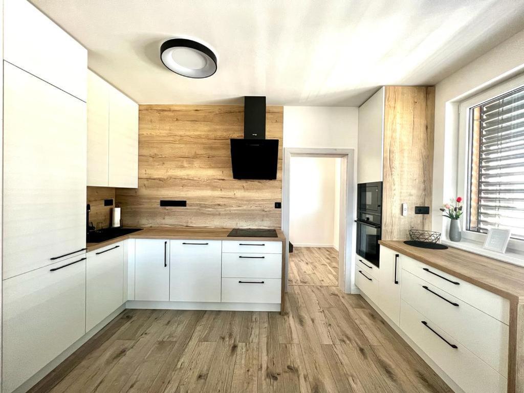 Urban Zion Apartment Liptovský Mikuláš Екстериор снимка